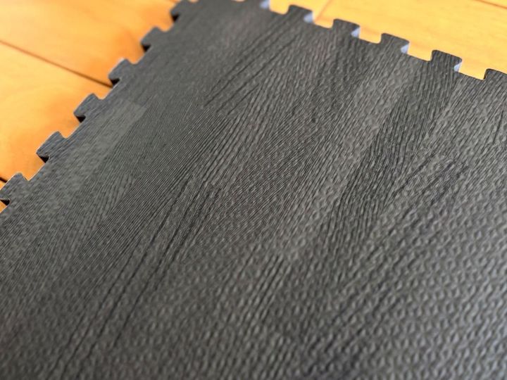 100均の「防音シート」一覧｜使い方やサイズ感なども詳しく【ダイソー・セリア・キャンドゥ】