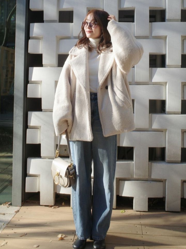 2026大人女性おすすめボアコートデニムコーデ