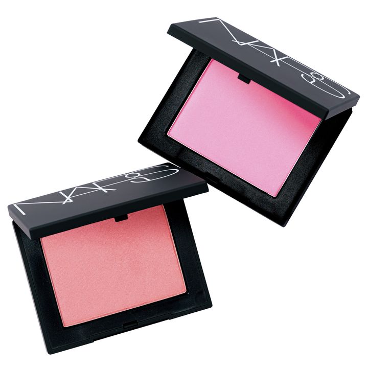 NARS ブラッシュ N 左から：910、905