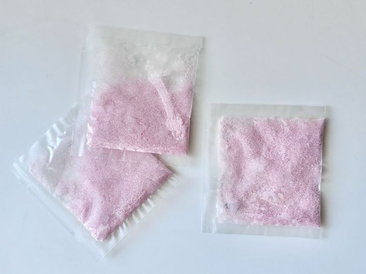 これは便利！ 製氷機の掃除に100均の“アノ粉”が大活躍！【ダイソー・セリア・キャンドゥ】