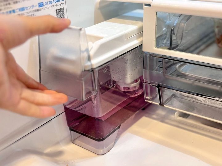これは便利！ 製氷機の掃除に100均の“アノ粉”が大活躍！【ダイソー・セリア・キャンドゥ】
