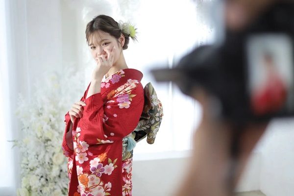 【奈良県・京都府】来年以降の成人式に！「フォトスタジオワタナベ」で振袖オーダーレンタル展示会開催