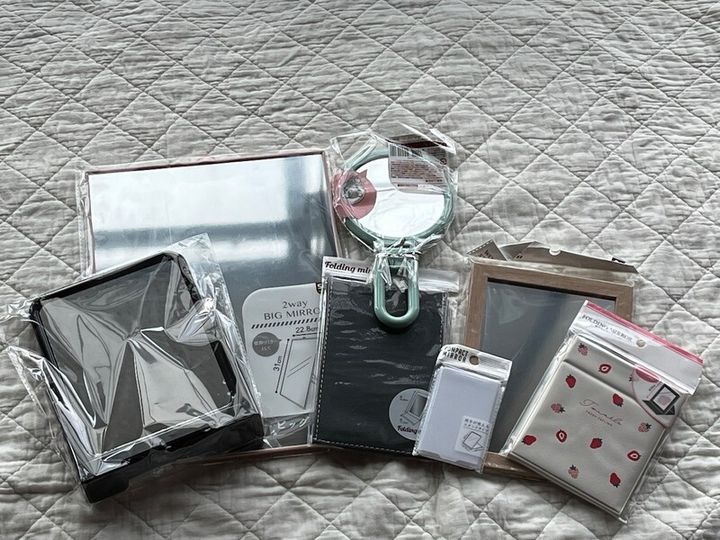 セリアの鏡は種類豊富で好きなタイプがきっと見つかる