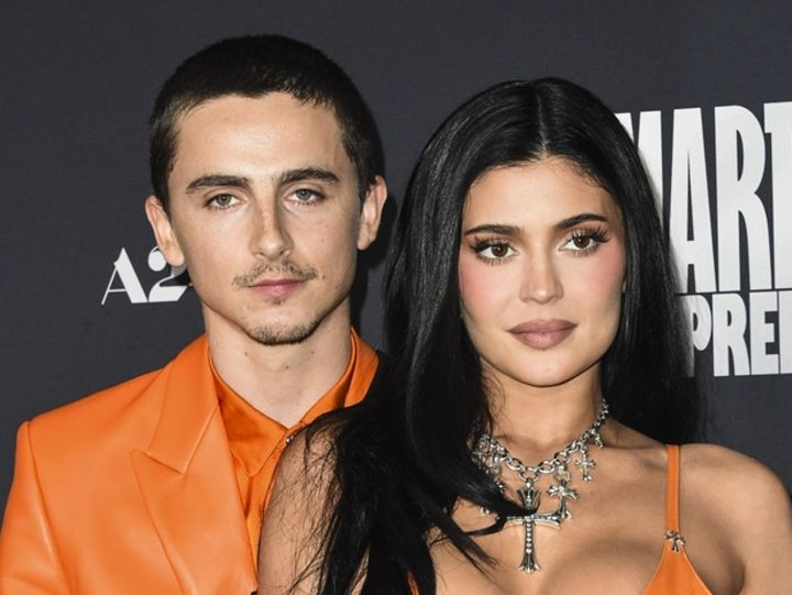 ティモシー・シャラメ＆カイリー・ジェンナーに同棲の噂 それぞれの母親同士も仲良し!? （C）AFLO width=