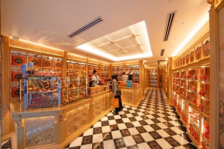 エントランスを入ってすぐ、1階のブティックフロア