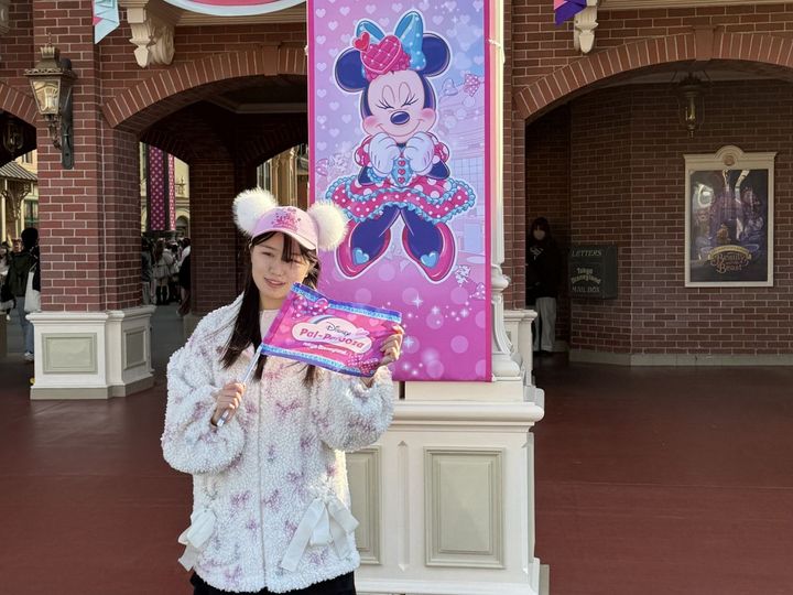 ワールドバザール入口にはバナーも。