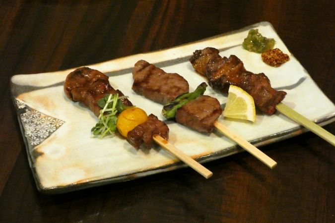 肉と小料理 あいよ 牛串