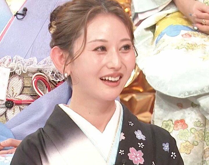 【写真・画像】「野村證券で5年営業していた」人気キャバ嬢、キャバクラの収入の使い道を明かし「すごいわ！」の声 1枚目