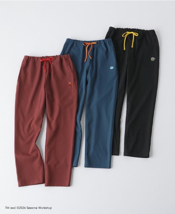 「Scrub Canvas Club:SESAME STREETスクラブパンツ」(各1万3090円)