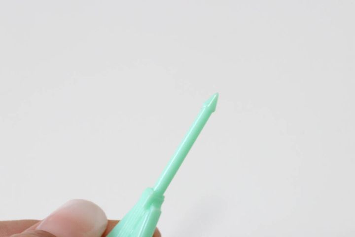 セリアのバンドピックス 10Pの先端