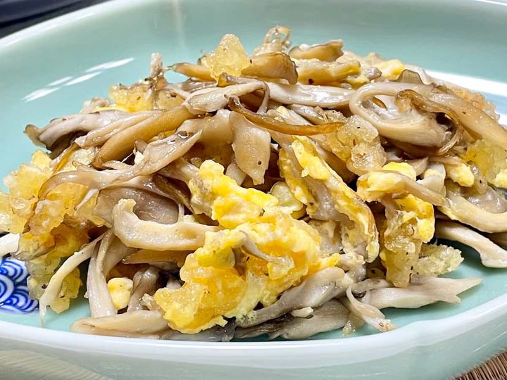 舞茸と天かすのたまごとじ