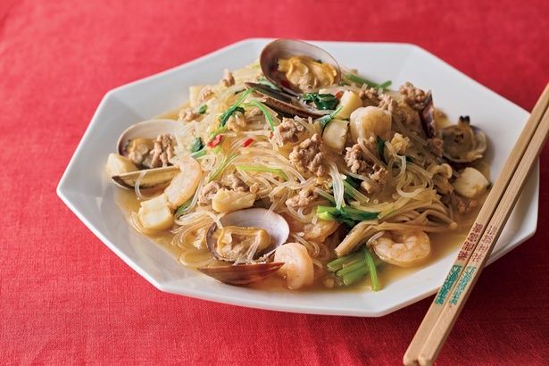 海鮮春雨煮込み (C)りん／KADOKAWA