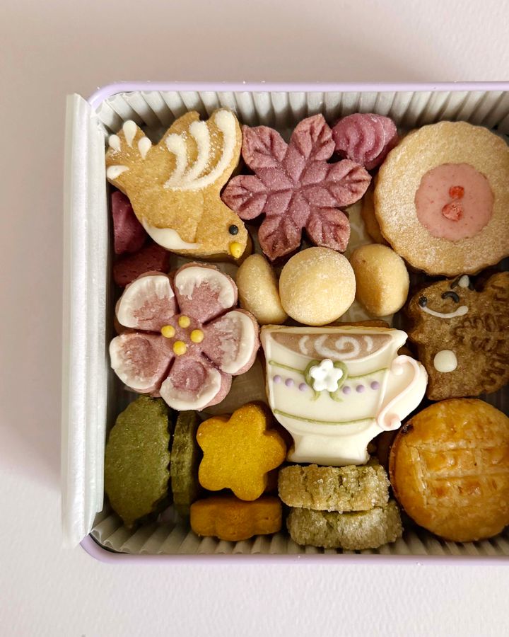 おしゃれでかわいい限定スイーツ2026◇ 心ときめくクッキー缶をお取り寄せ【ささやかですてきなもの 大谷有紀 vol.273】