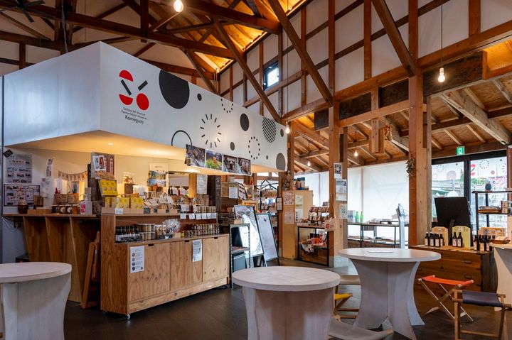 機那サフラン種本舗の米蔵を活用した地域の観光交流拠点