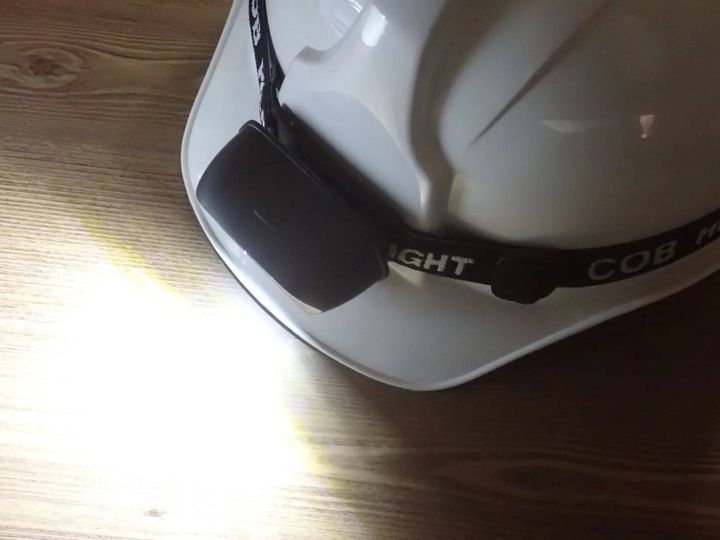 DAISO(ダイソー)：COBヘッドライト