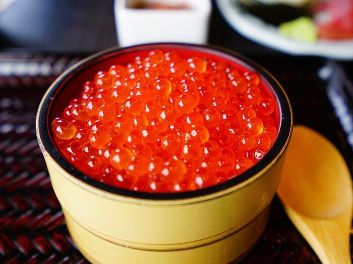 「いくら」と「すじこ」の違い。正しく言えたら天才！？【大人のたしなみ】