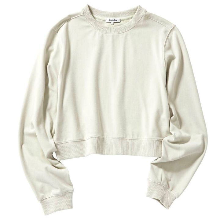 トップス￥9,000（スタジオ ドー）