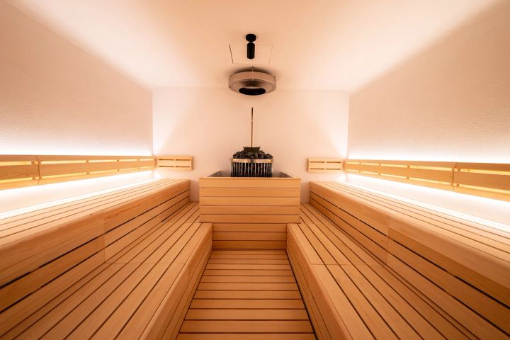 三鷹駅 FLOBA フロバ 女性 サウナ ロウリュウ 薬草 アロマ