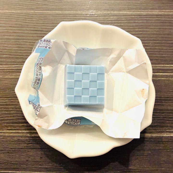 【セブン-イレブン】コンビニ限定のチロルチョコ「包み紙を開けたらきっと驚く」