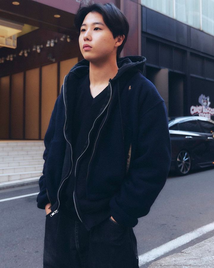 【スナップ】肩の力がいい感じに抜けたフリース軸の“ちょっとお出かけ”コーデ