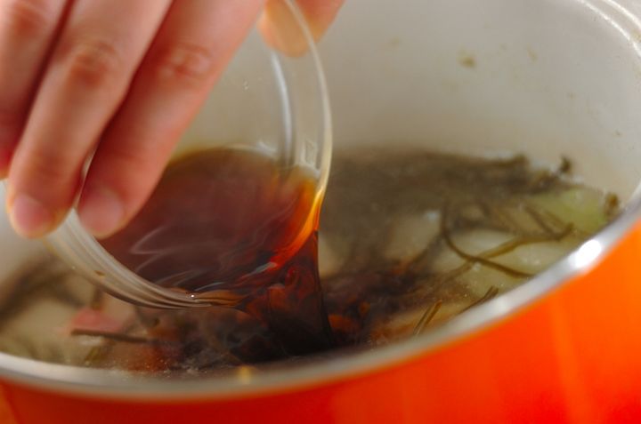 白菜とベーコンの昆布だしスープの作り方2