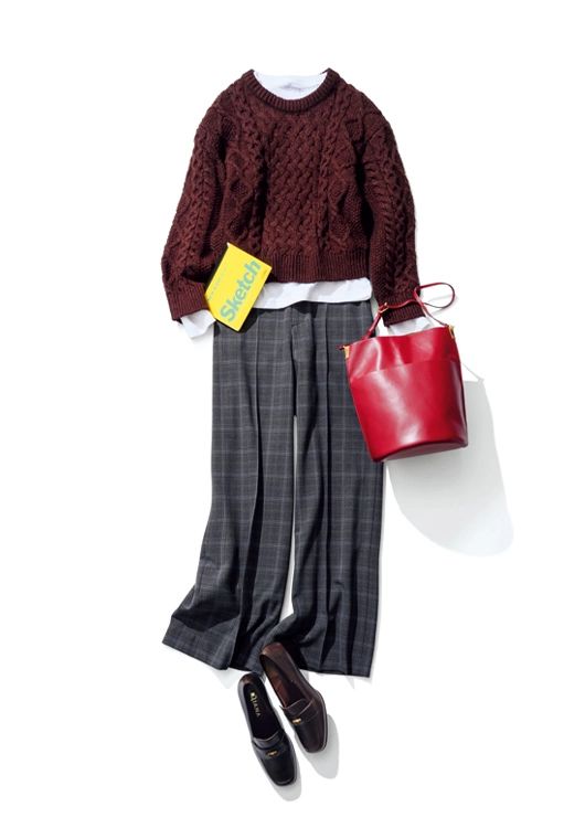 【毎日コーデ】ブラウンニットに白Tを挟んでコーデに奥行きを