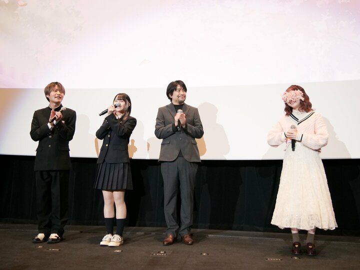 【写真・画像】「インナーカラーが残っていて…」声優・堀江瞬＆羊宮妃那が制服姿で登壇！劇場版『僕ヤバ』完成披露舞台挨拶レポート 9枚目