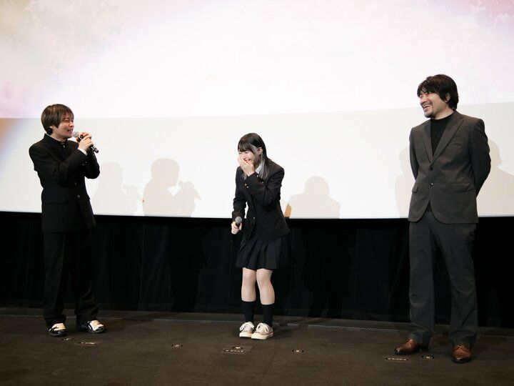 【写真・画像】「インナーカラーが残っていて…」声優・堀江瞬＆羊宮妃那が制服姿で登壇！劇場版『僕ヤバ』完成披露舞台挨拶レポート 5枚目