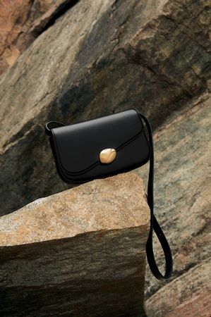 香港発バッグブランド「Cafuné」新作！新シリーズと新色が登場＆人気アイテム再販決定