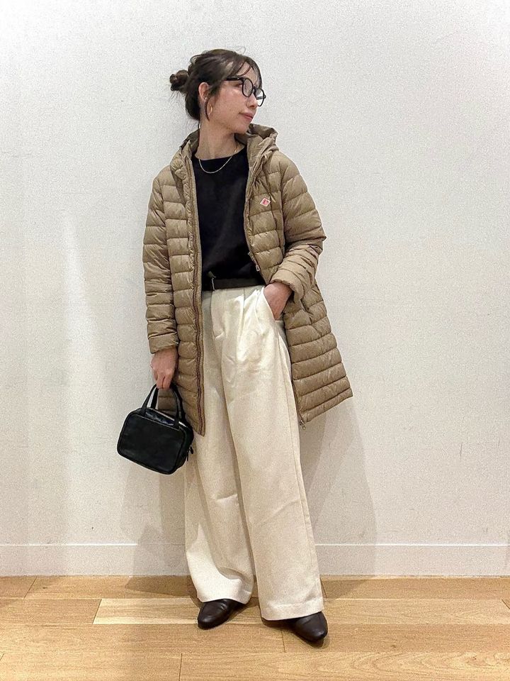 ベージュで顔まで明るい雰囲気に見せて