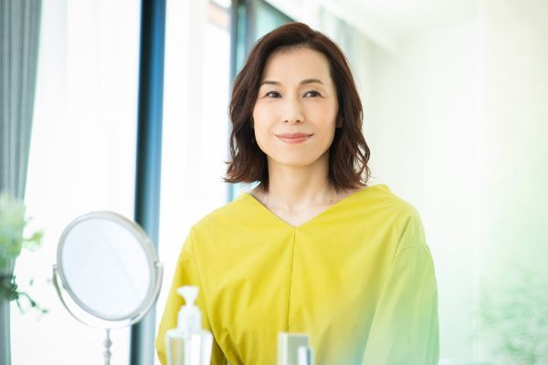 骨格ナチュラルに似合う髪型【ミディアムヘア】