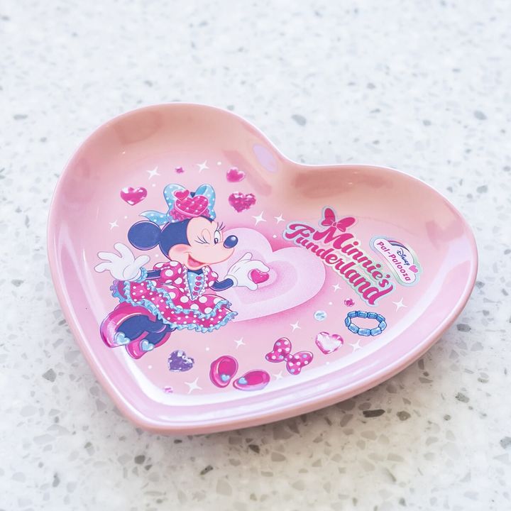 東京ディズニーランド“ミニーのファンダーランド”チーズモンブラン、スーベニアプレート付き3