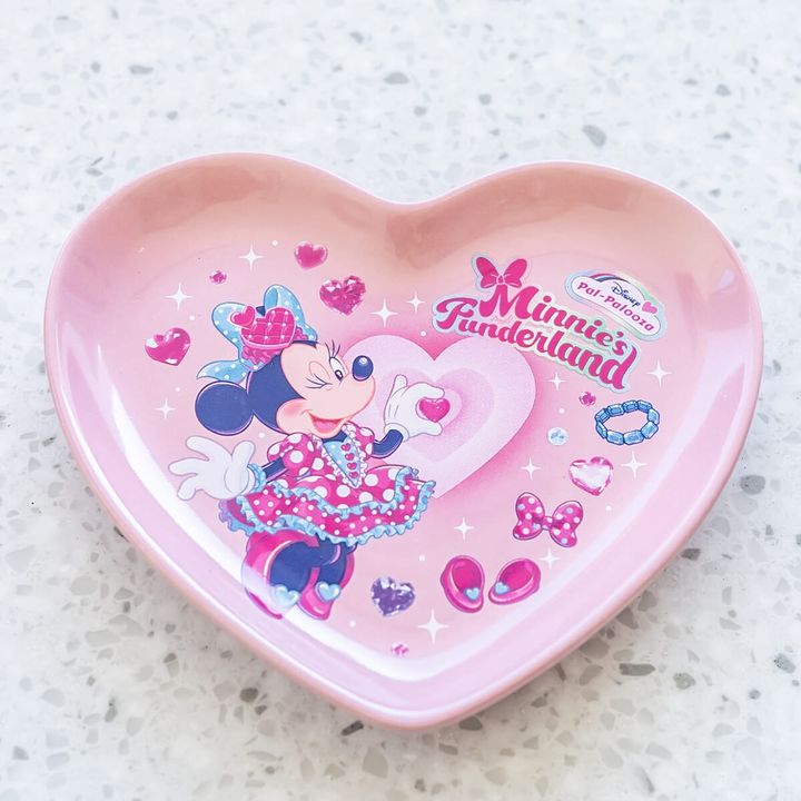 東京ディズニーランド“ミニーのファンダーランド”チーズモンブラン、スーベニアプレート付き4