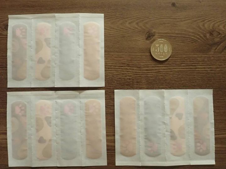 DAISO(ダイソー)：救急！！キズテープ(肉球ねこ、12枚入)