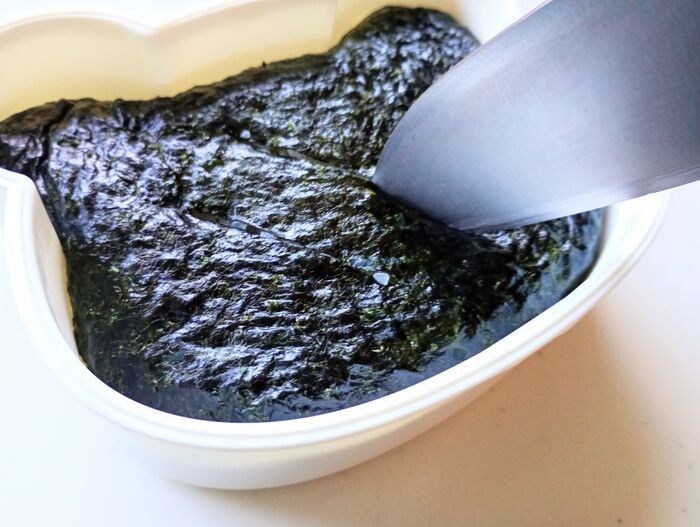 新しい『おにぎりの作り方』みつけた！お弁当箱にドンピシャな裏ワザに挑戦♪