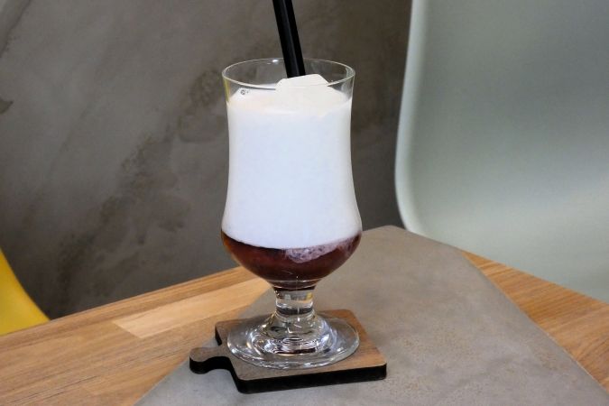 いちごや cafe TANNAL 福岡大名店 あまおういちごミルク