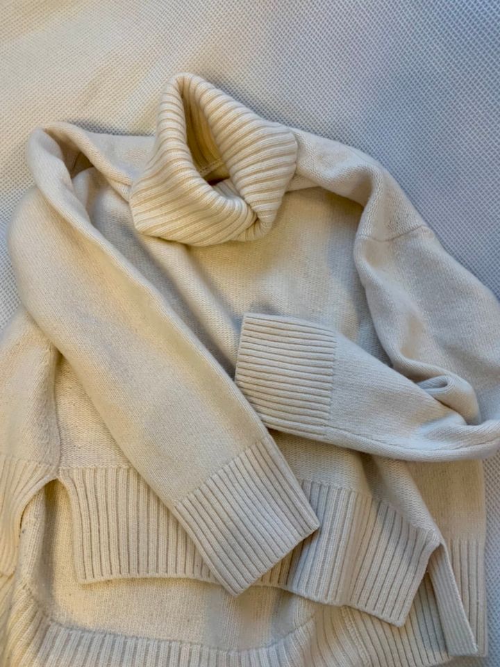 ニット：FRAMeWORK