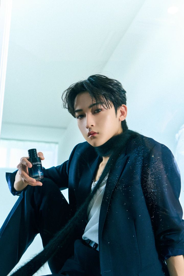 STARGLOW スターグロウ KANON 香水 ディオール ソヴァージュオーフォルト マキア