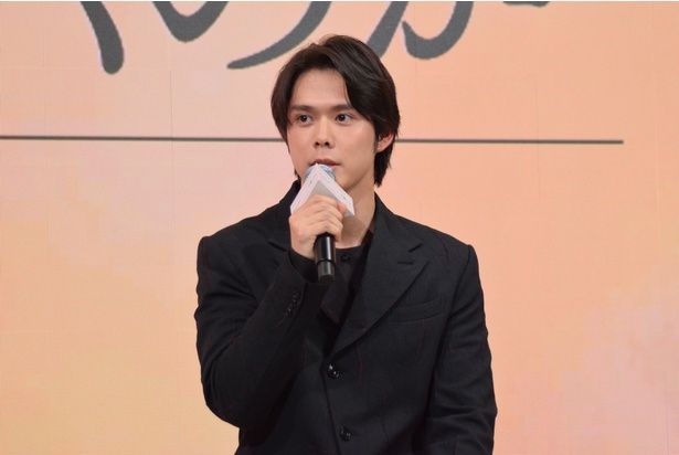 ナズナが想いを寄せる富久信介を演じた細田佳央太 撮影：ソムタム田井