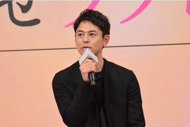 ナズナの夫・寺田良一を演じた妻夫木聡 撮影：ソムタム田井