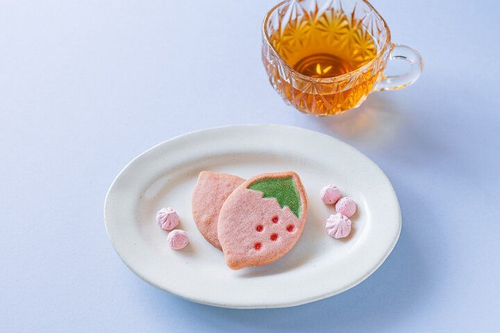 【福岡】フタを開けた瞬間、つい見入ってしまう。あまおうのおいしさを閉じ込めた「いちごサブレ缶」