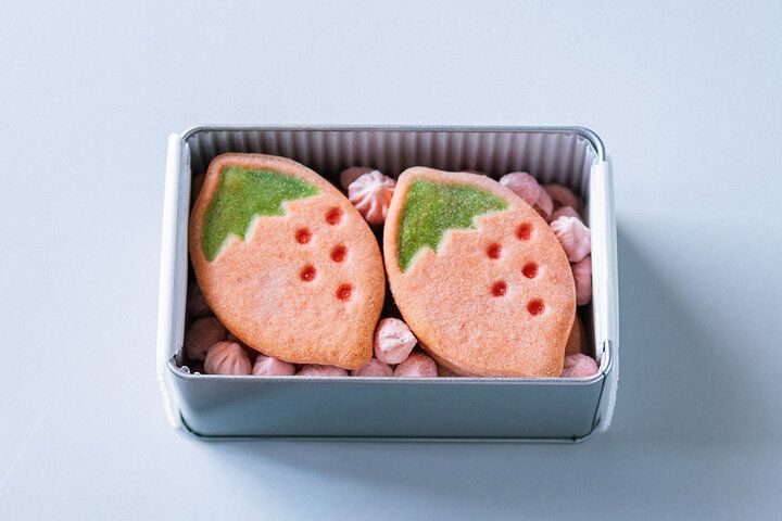 【福岡】フタを開けた瞬間、つい見入ってしまう。あまおうのおいしさを閉じ込めた「いちごサブレ缶」