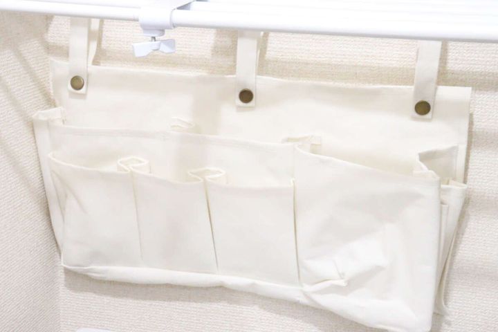 ダイソーのペットケージ収納を取り付ける