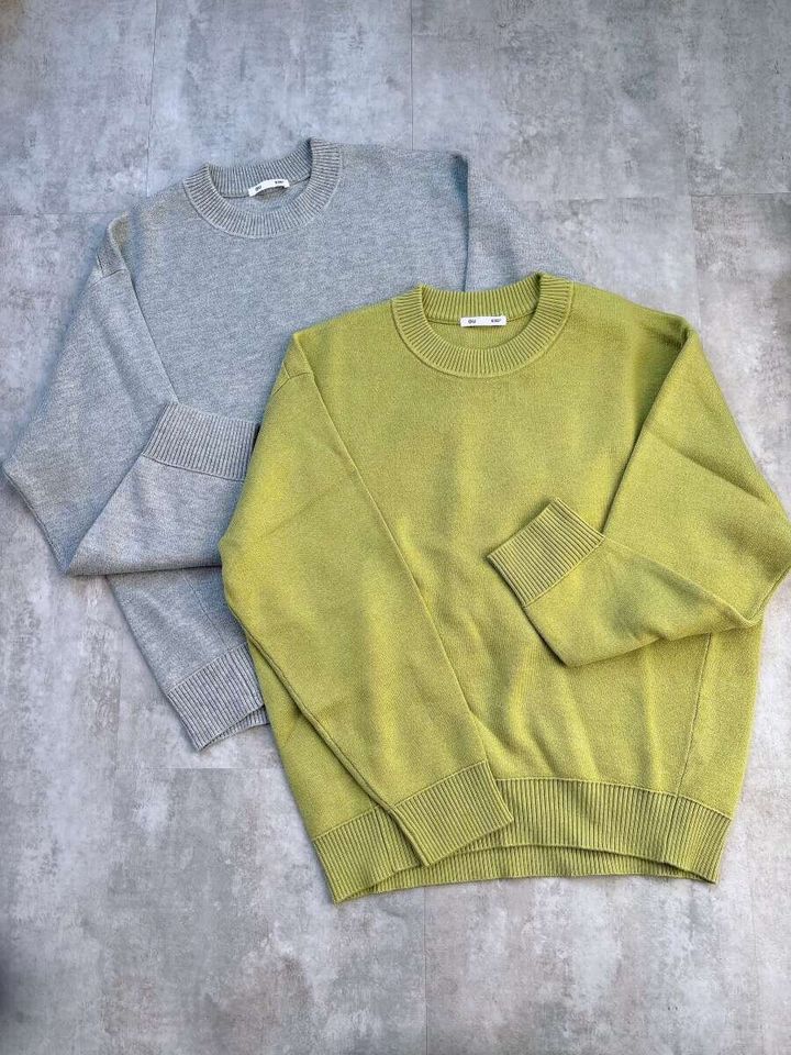 GUスウェットライクニットオーバーサイズプルオーバーのグレーとグリーン