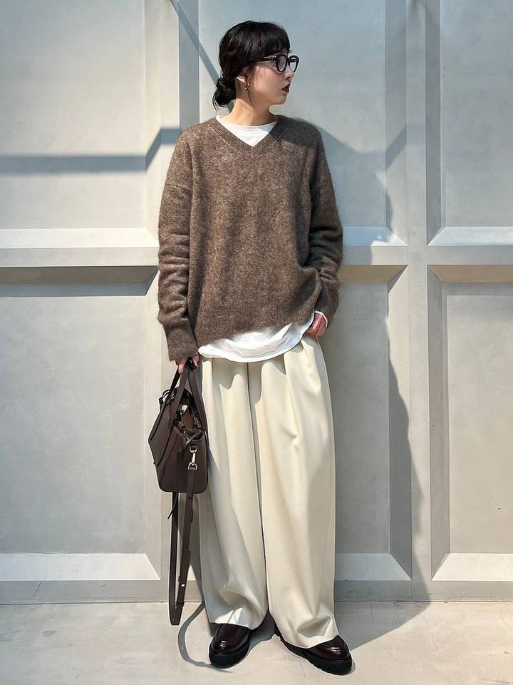 白ワイドパンツコーデ5