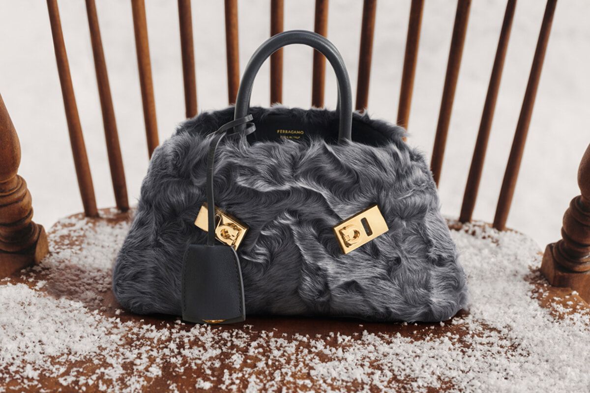 ⭐︎専用予定⭐︎フェラガモのファーバッグ w300_SDw.jpg