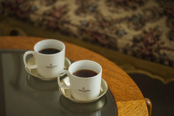 レトロな建築が美しい、山形「Tsuki Cafe 文翔館喫茶室」でご褒美パフェやコーヒーを堪能