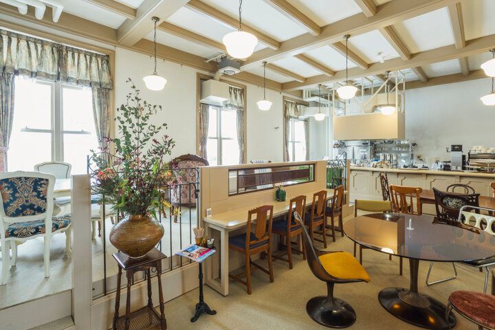 レトロな建築が美しい、山形「Tsuki Cafe 文翔館喫茶室」でご褒美パフェやコーヒーを堪能
