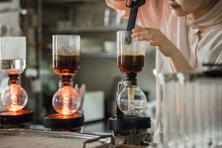 レトロな建築が美しい、山形「Tsuki Cafe 文翔館喫茶室」でご褒美パフェやコーヒーを堪能