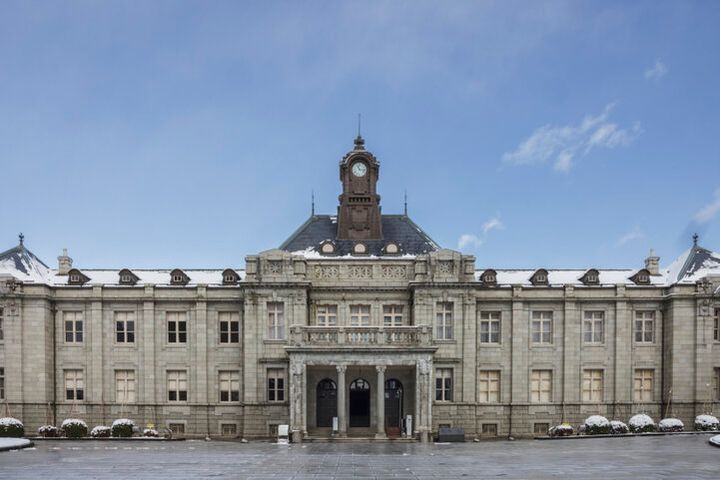 レトロな建築が美しい、山形「Tsuki Cafe 文翔館喫茶室」でご褒美パフェやコーヒーを堪能